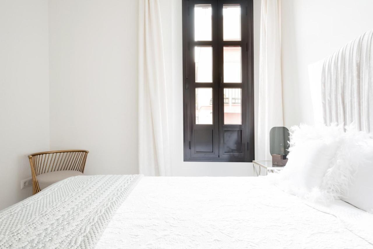 Apartamento Con Solera En El Corazon De Triana Sevilla Exteriör bild